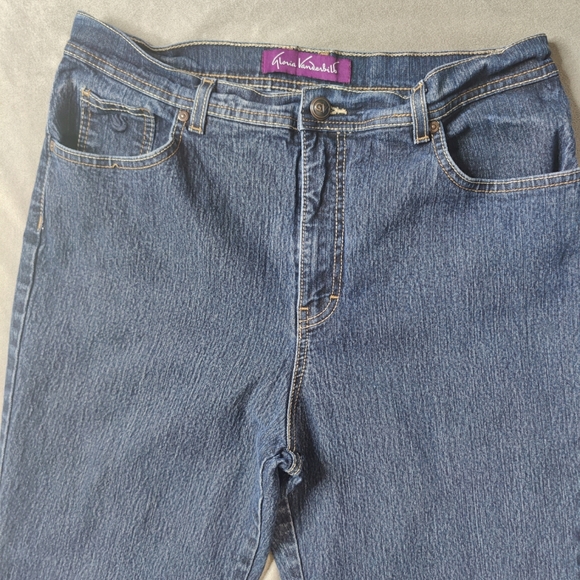 GLORIA VANDERBILT Amanda Average Denim Jeans - Picture 5 of 10